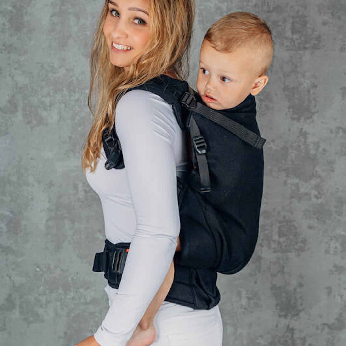 LennyLamb Preschool Carrier Herringbone Ebony Black Side