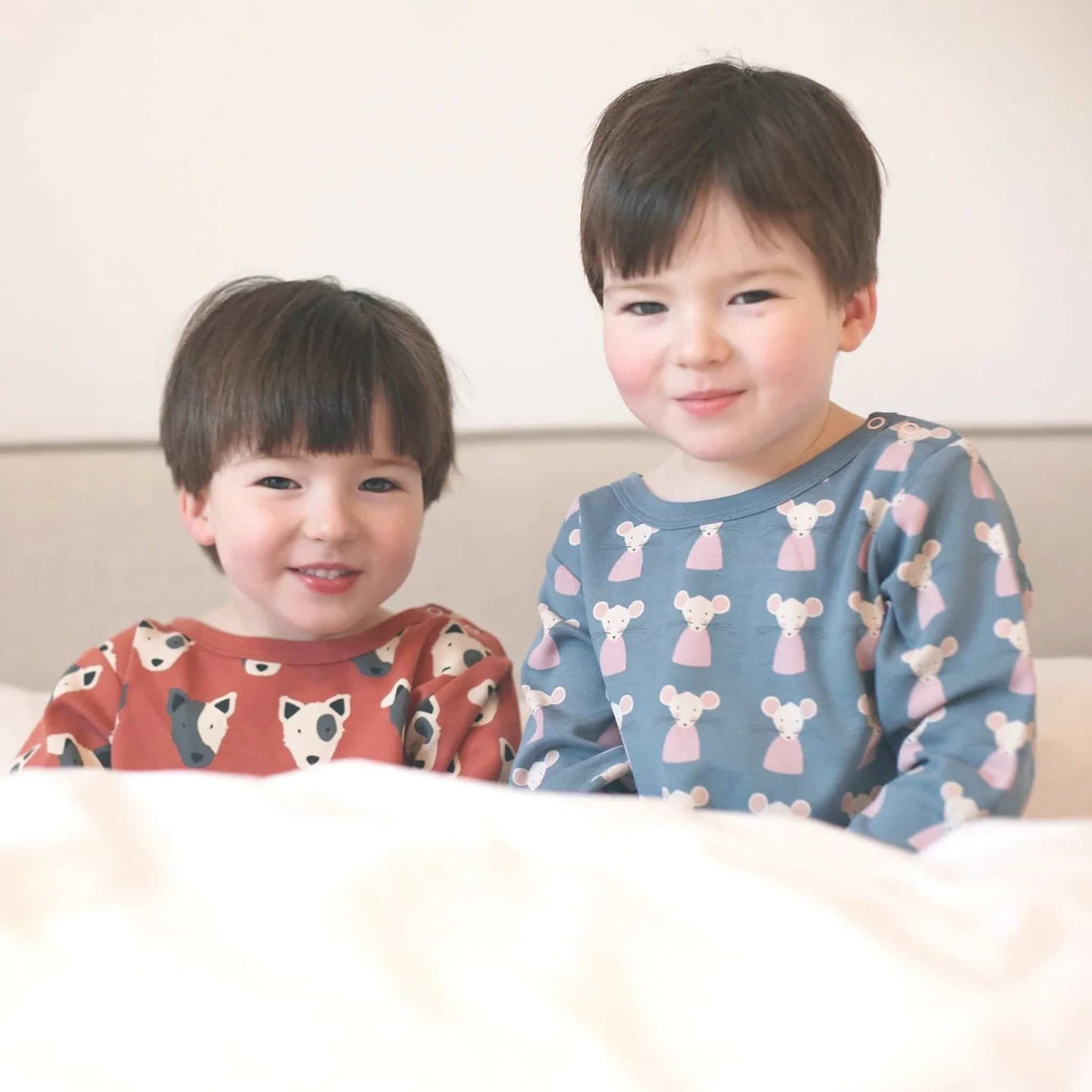 Pigeon Organics Pyjamas in a bag Dog Style