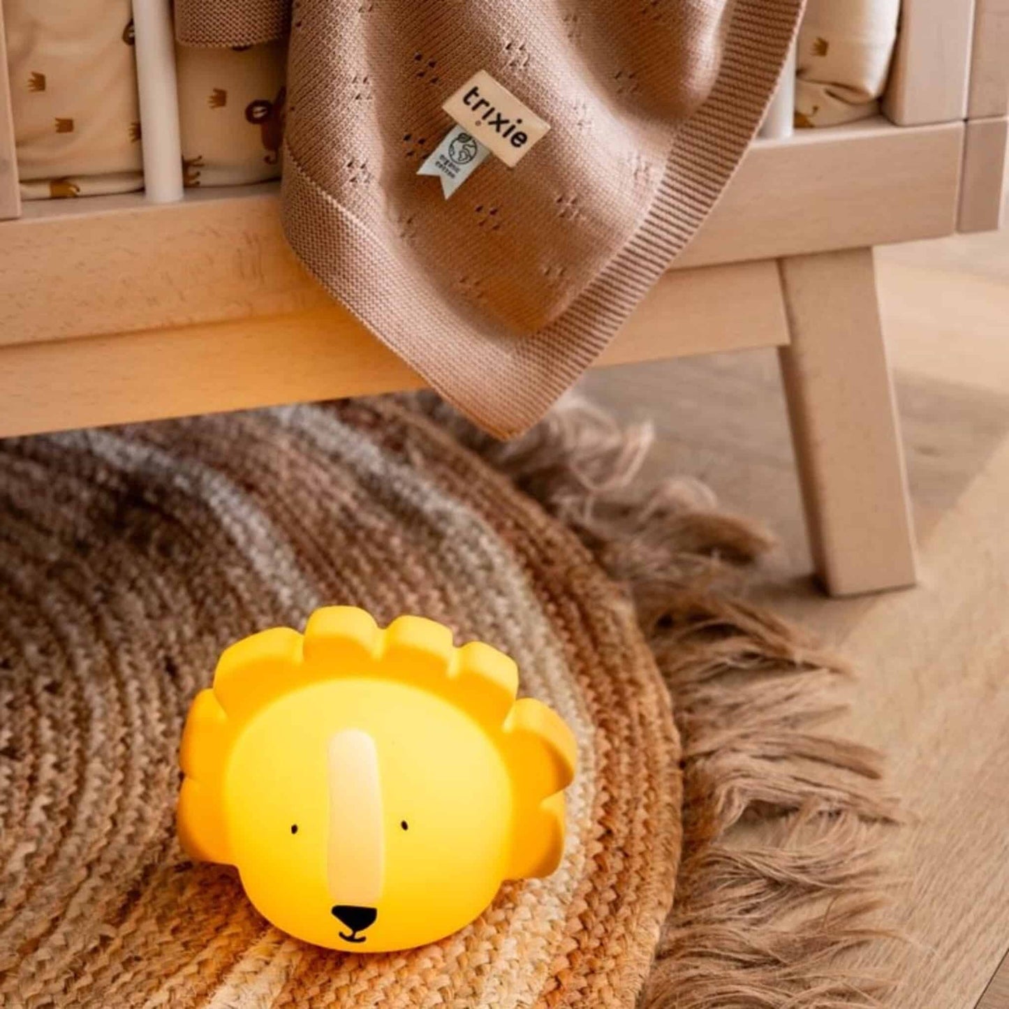 Trixie Night Light Mr Lion Lifestyle