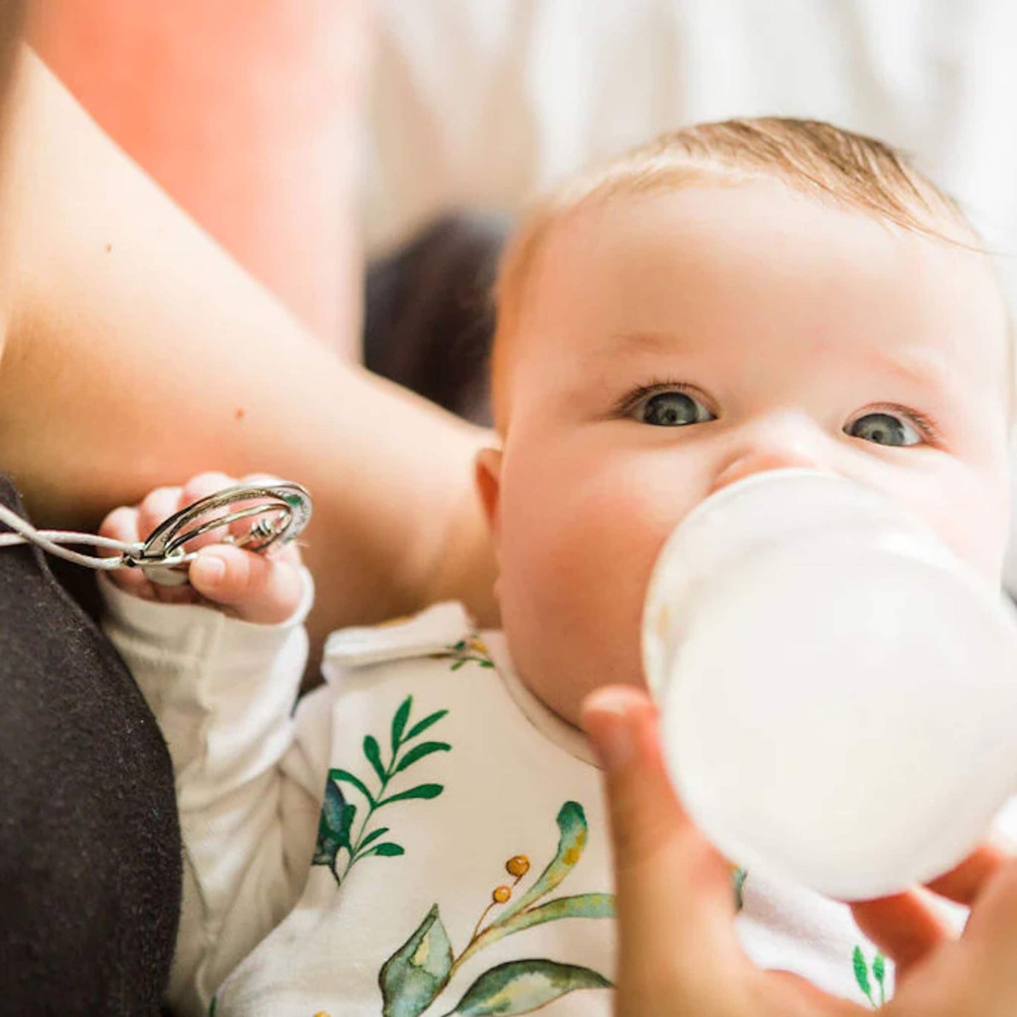 Yummikeys Stainless steel feeding necklace Bottle