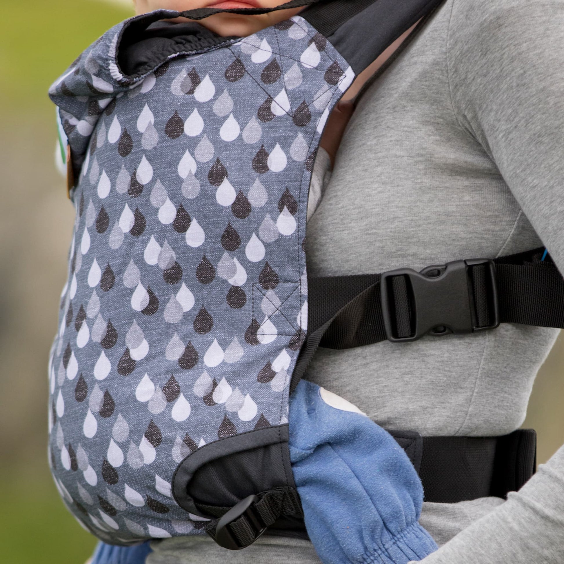 KahuBaby Baby Carrier Grey Lakeland Rain