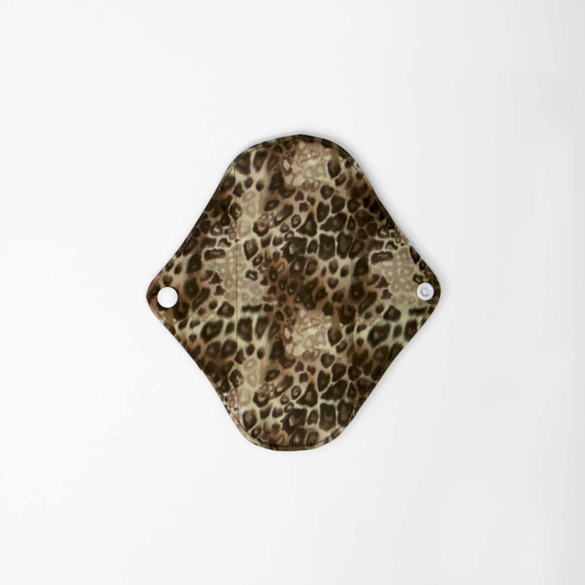 LittleLamb Cloth Panty Liner Spot 1