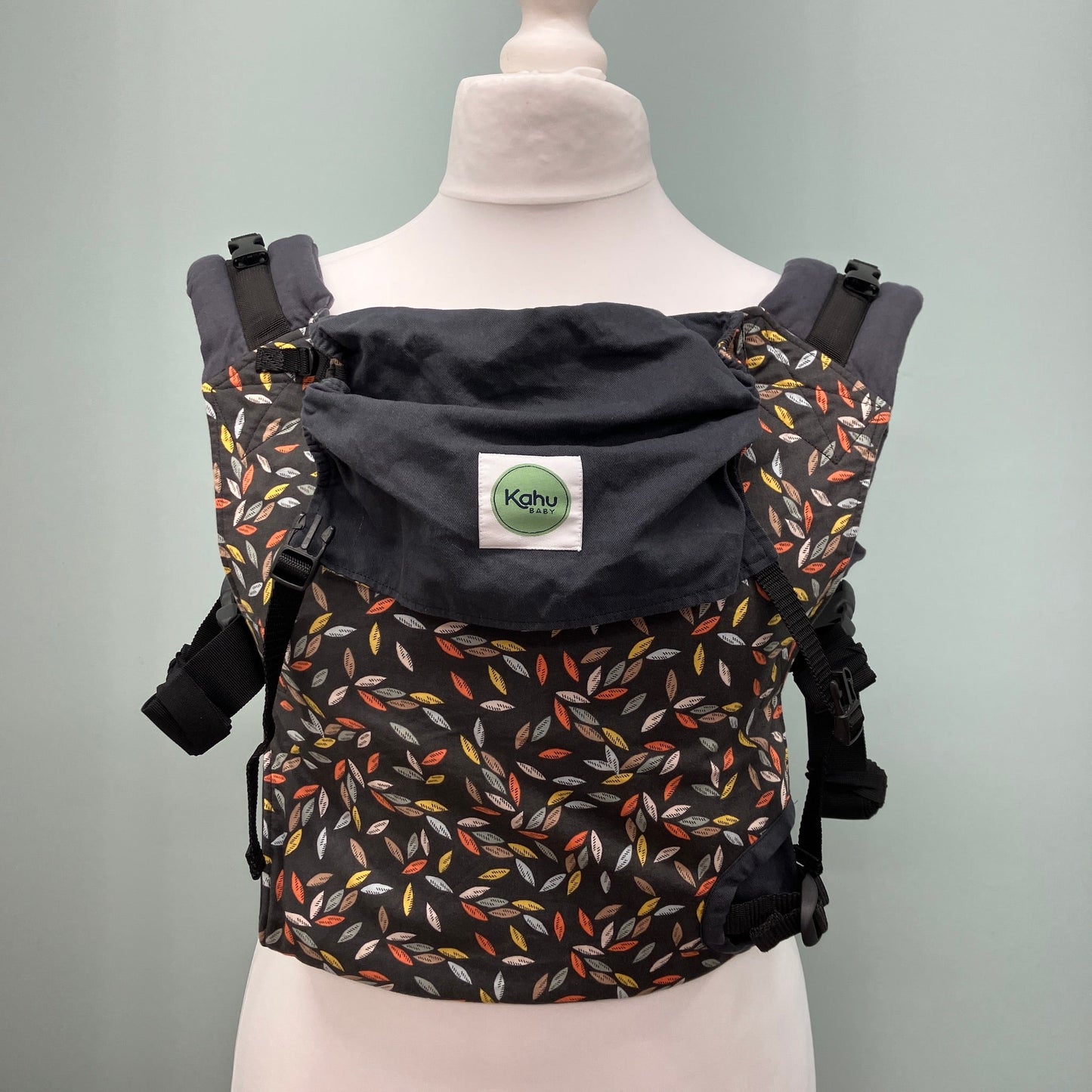 KahuBaby Baby Carrier Nesting Leaves